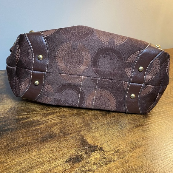 EUC Coach shoulder bag brown tan with gold accents - Picture 4 of 16